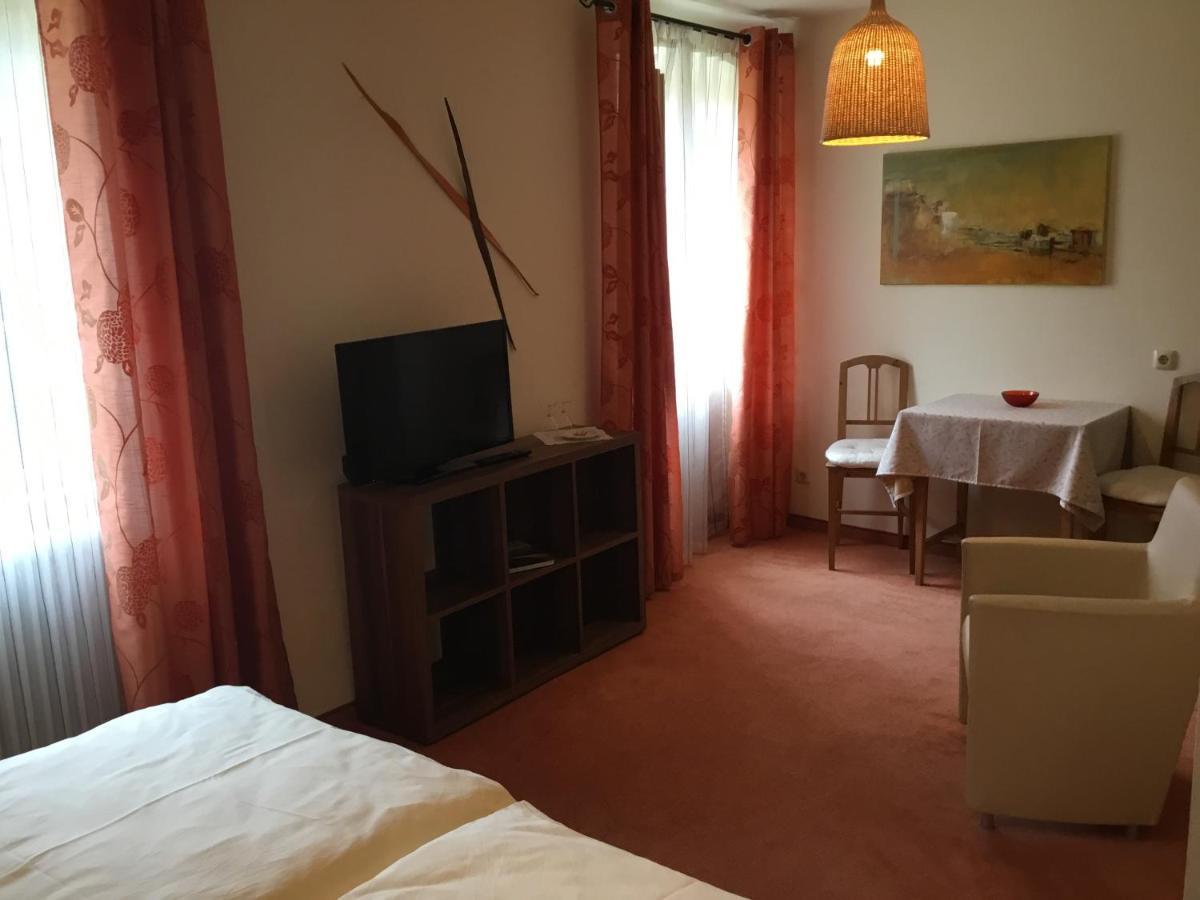 Pension Altes Rathaus Dürnstein Екстериор снимка